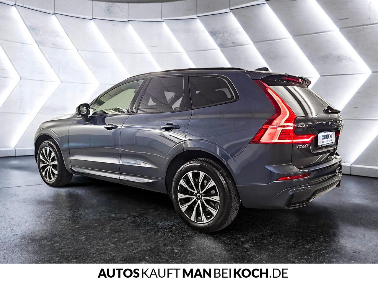 Volvo XC60 B4D AWD PlusDark ACC BLIS STHz FSHz 4SHz H& foto 4