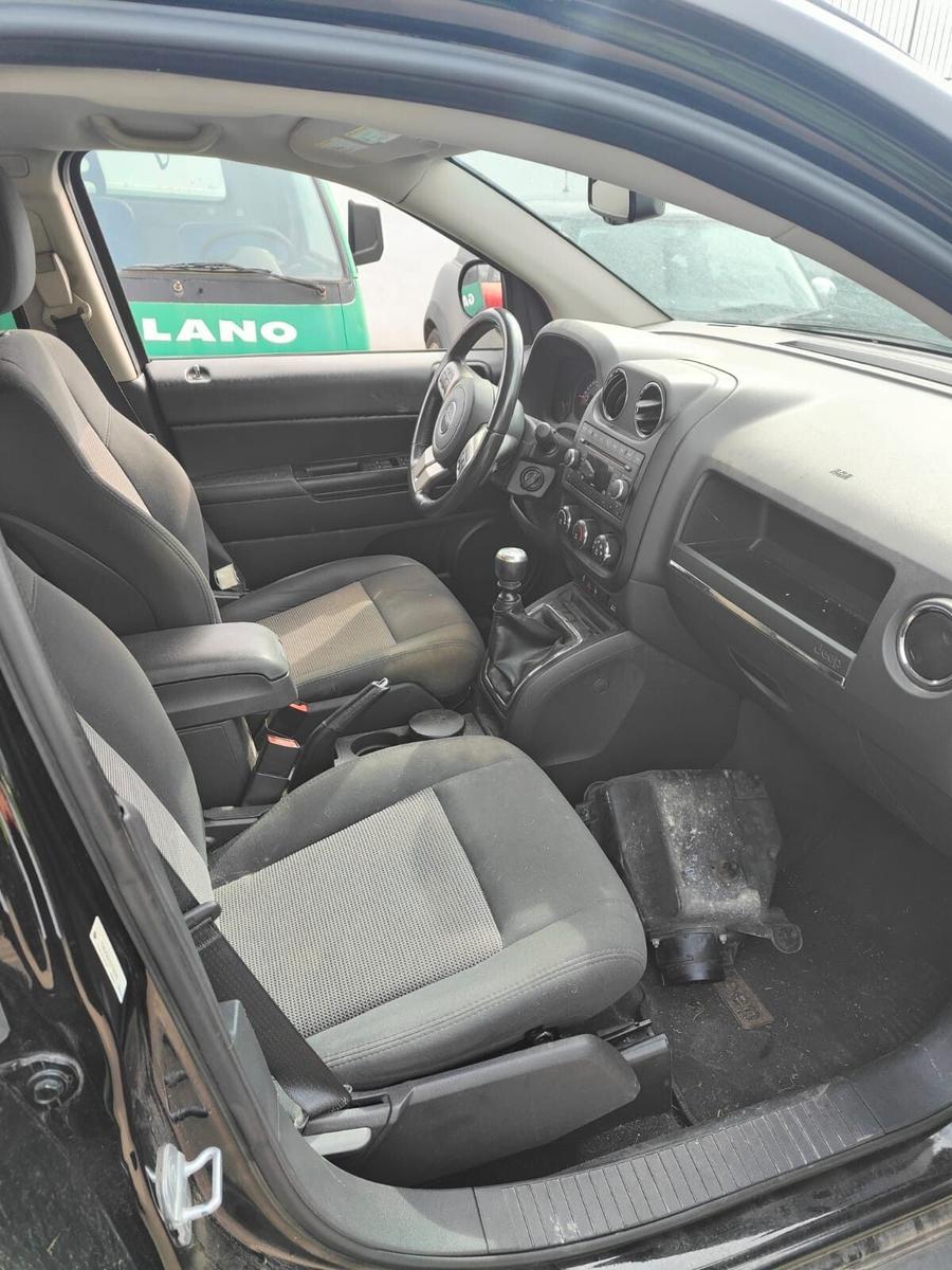 Jeep Compass 2012 — photo 6