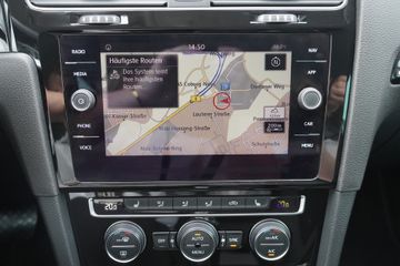 Volkswagen Golf - 12
