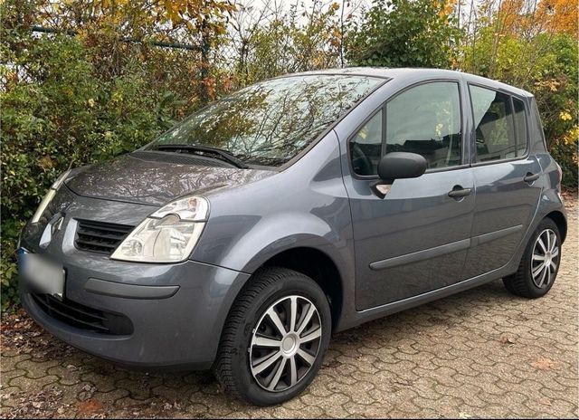 Renault ++ Renault Modus mit Panoramadach und Anhä...