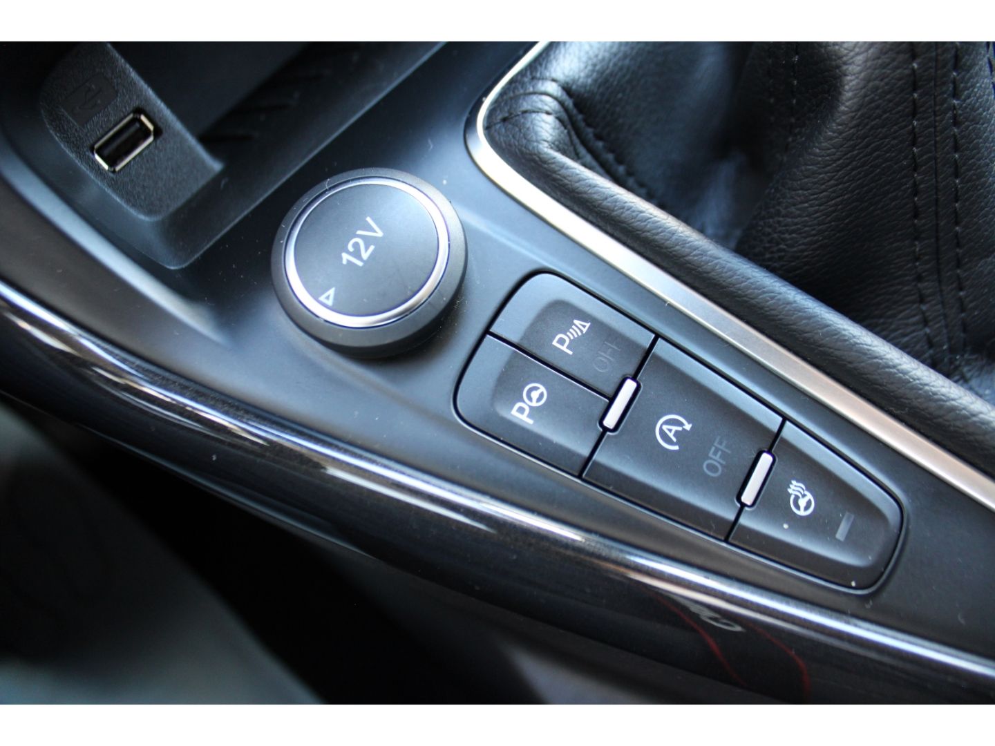 FORD Focus Turnier 1.5 EcoBoost Titanium Navi TWA RFK - Image 24