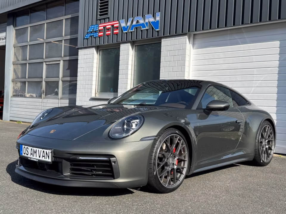 Porsche 992