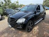 Mercedes-Benz Mercedes-benz ML 280CDI BlueEFFICIENCY Sport - schwarze Mercedes-Benz ML 300