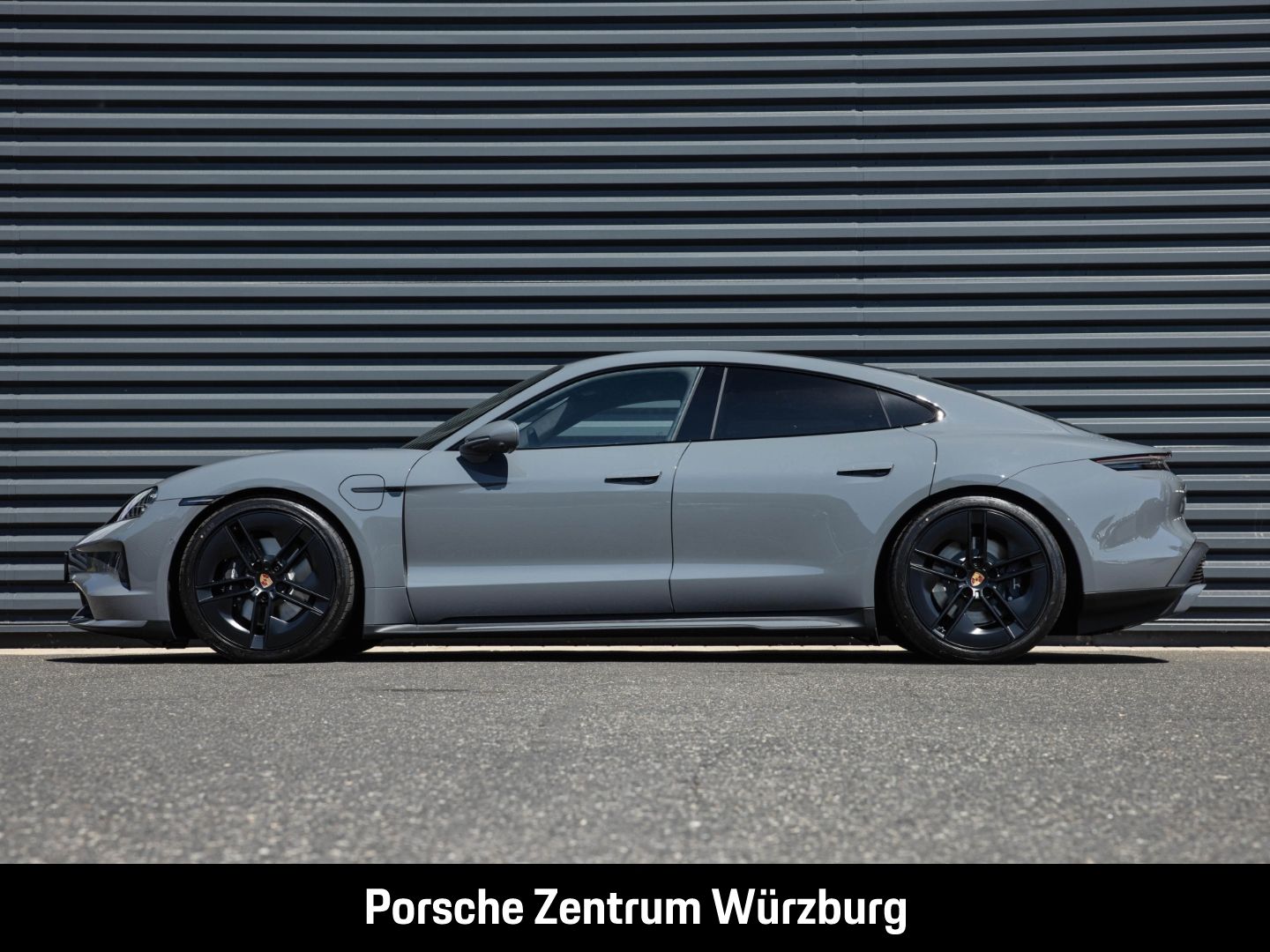 Porsche Taycan Black Edition InnoDrive Head-Up 21-Zoll imagem 2