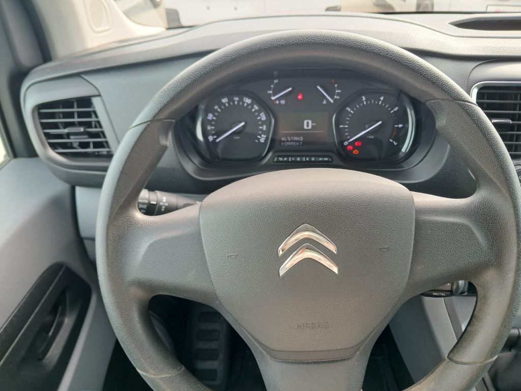 Fahrzeugabbildung Citroën Jumpy M BlueHDi 120 Club *AZV*Laderaumverkl.*