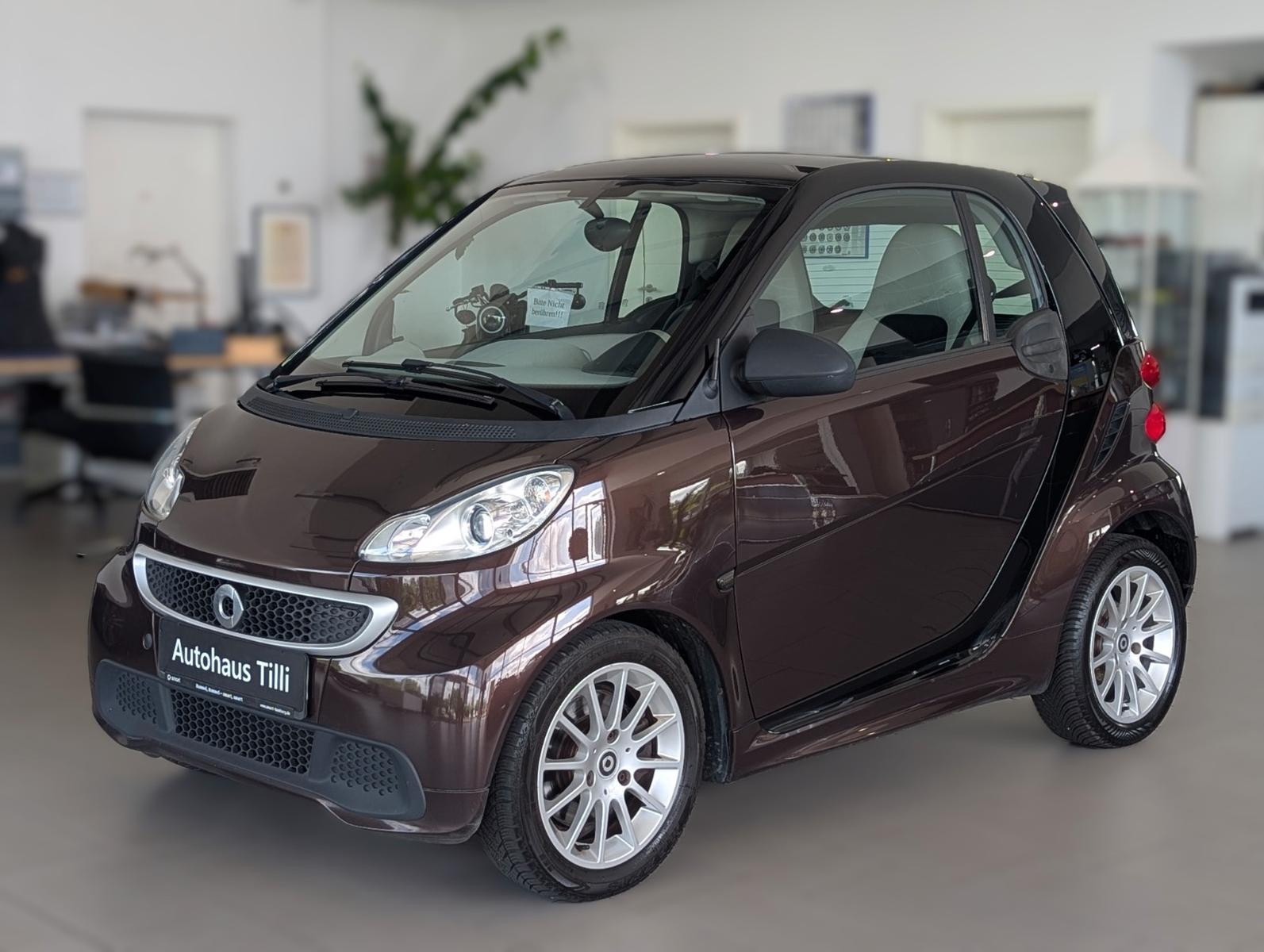 Smart ForTwo fortwo mhd 52 kW Automatik /Klima/Pano