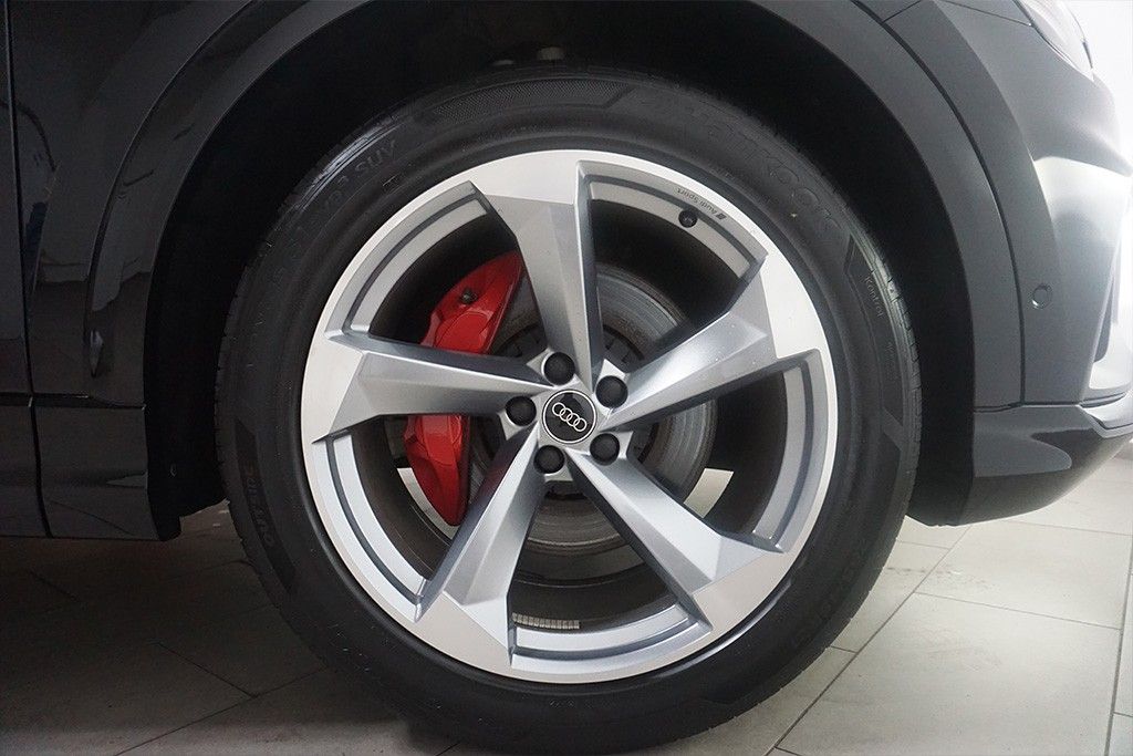 Audi Q8 50TDI Tiptronic 2xS-Line Competition Plus foto 5