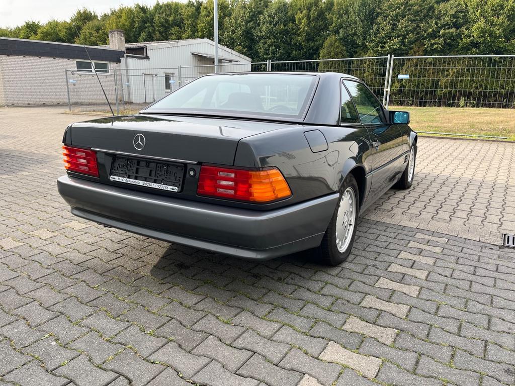 Mercedes-Benz SL 300