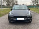 Tesla Model Y Long Range + Allrad + 20" Felgen +AHK - Tesla Model Y in Stuttgart