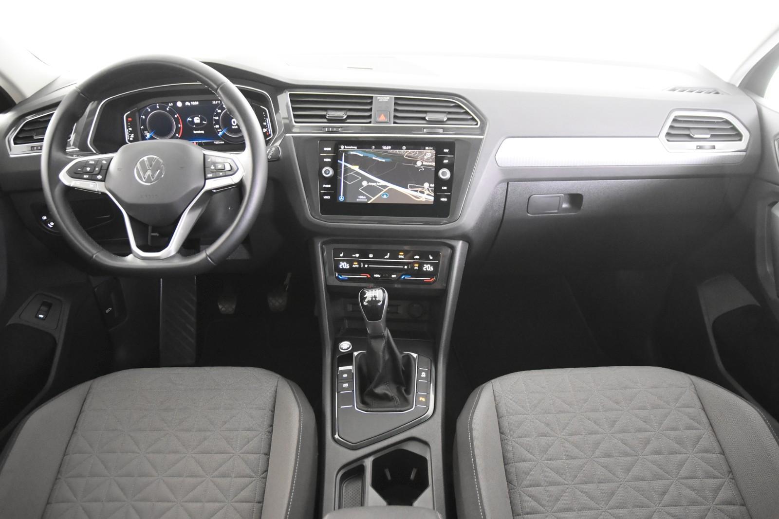 Volkswagen Tiguan 1.5 TSI ACT *1.Hand*Navi*SHZ*EHK*Kamera*