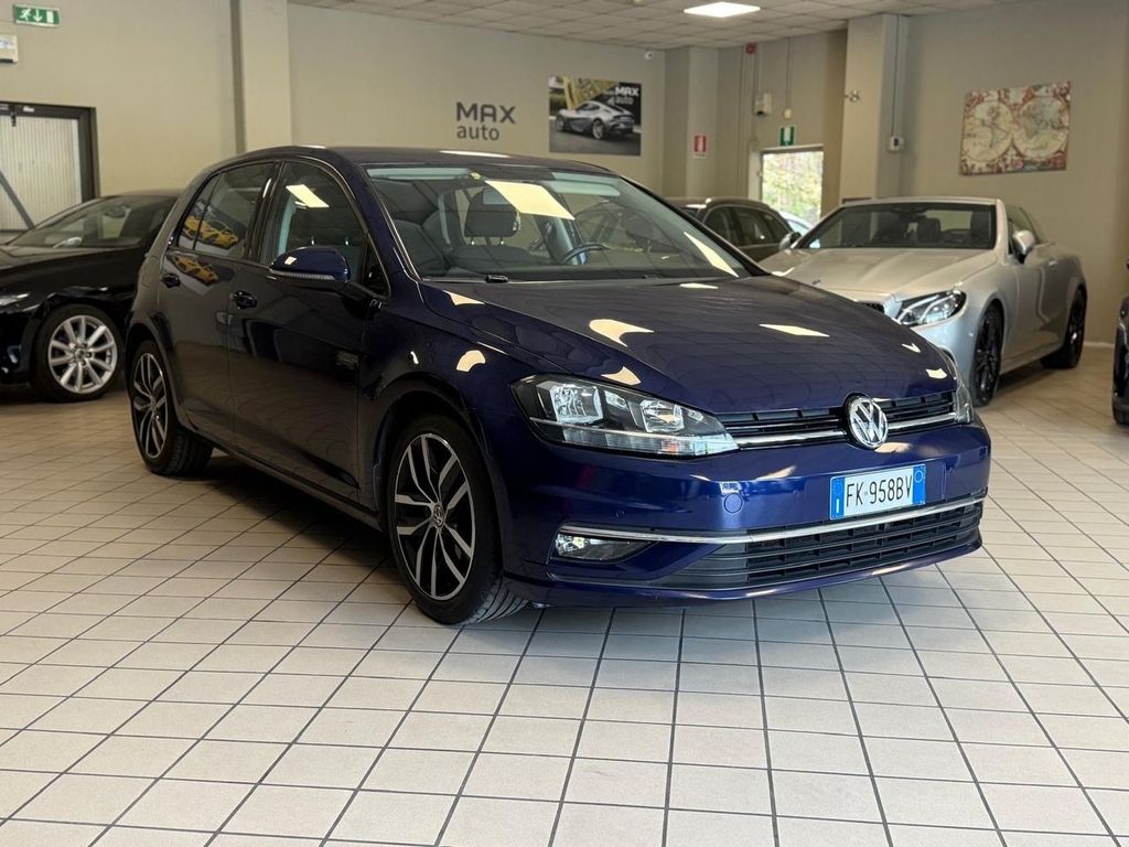 Image of Volkswagen Golf