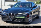 Alfa Romeo Giulia 2.0 Turbo Veloce-Paket *BI-XENON/CAM/ACC* - Alfa Romeo: Veloce