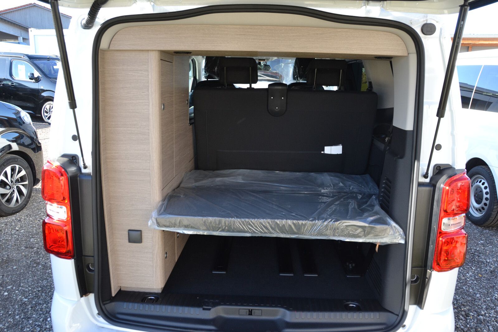 Fahrzeugabbildung Pössl Campster Citroen 145 PS 7886 Sonderrabatt