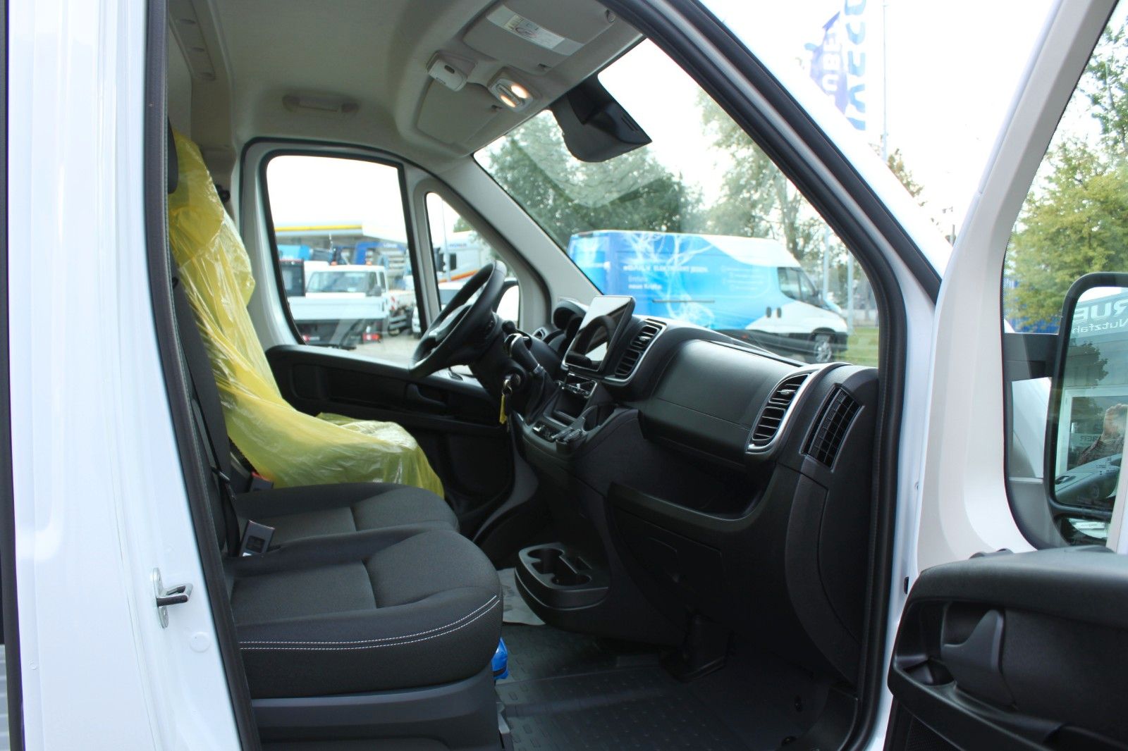 Fahrzeugabbildung Fiat Ducato H3 KaWa Maxi 180 Full-LED Automatik
