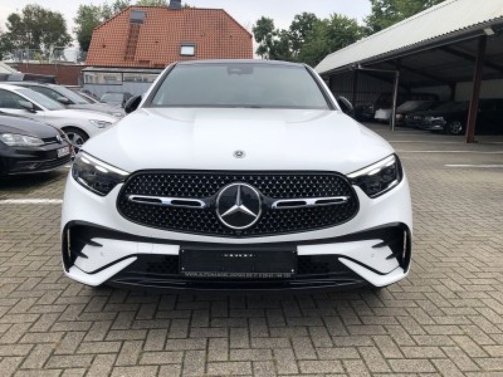 Image of Mercedes-Benz GLC 300