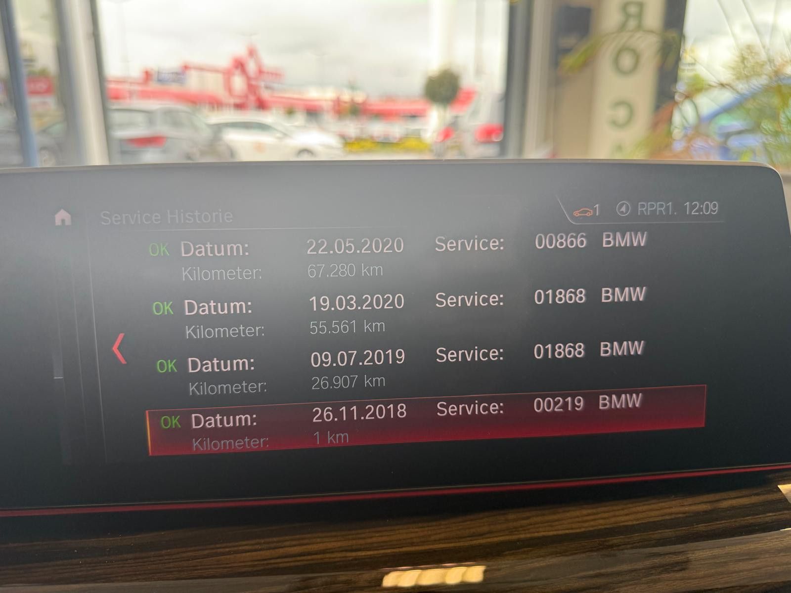 Fahrzeugabbildung BMW 540i Touring xDrive M /1.HAND/ SCHECKHEFT