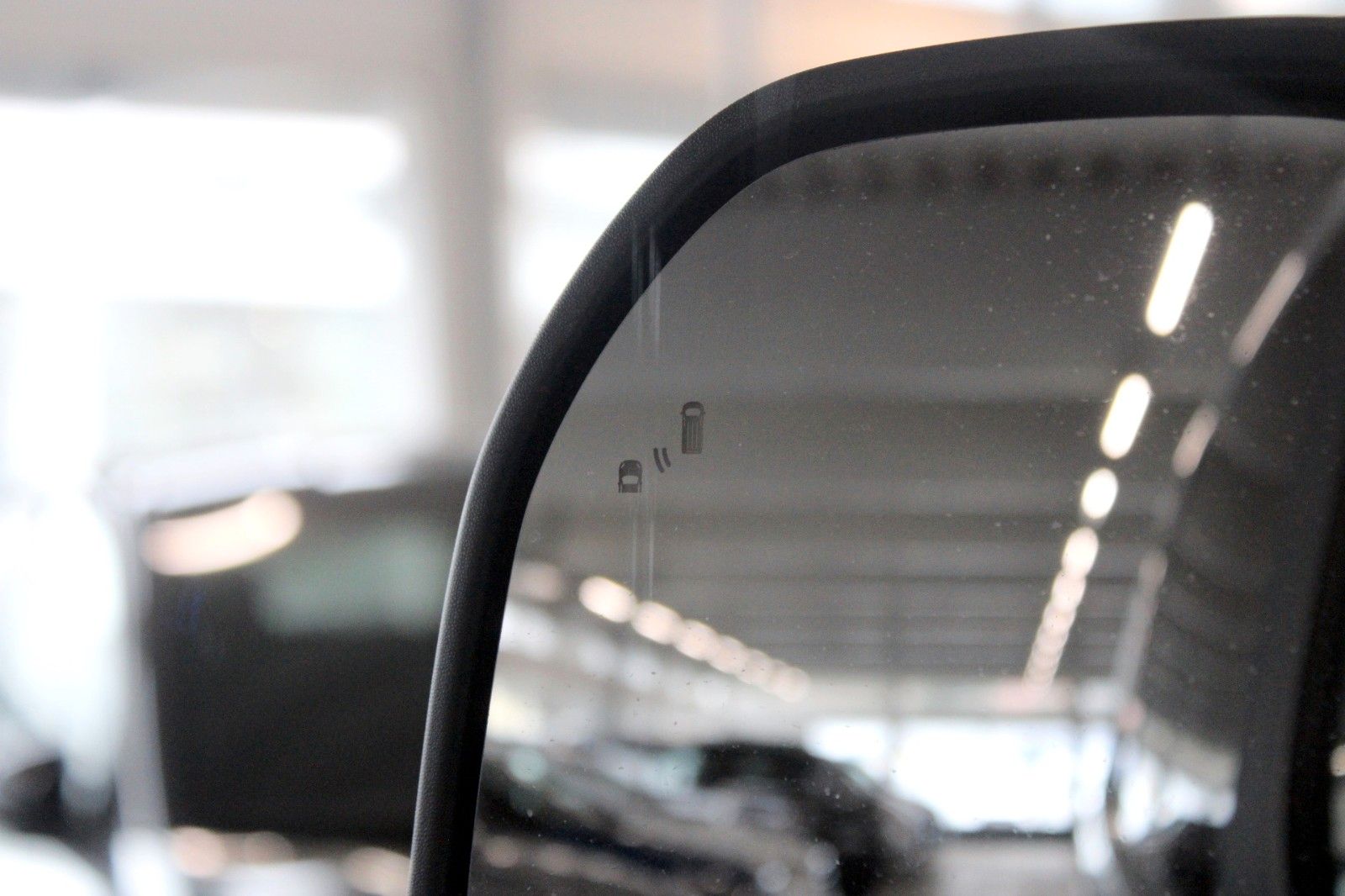 Fahrzeugabbildung Ford Tourneo Custom L2 8-Sitz Titanium Aut. LED STDHZ