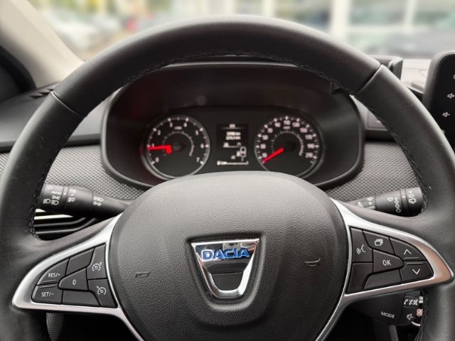 Fahrzeugabbildung Dacia Jogger Extreme+ 1.0 TCe 110 7-Sitzer Navi+SHZ+KA