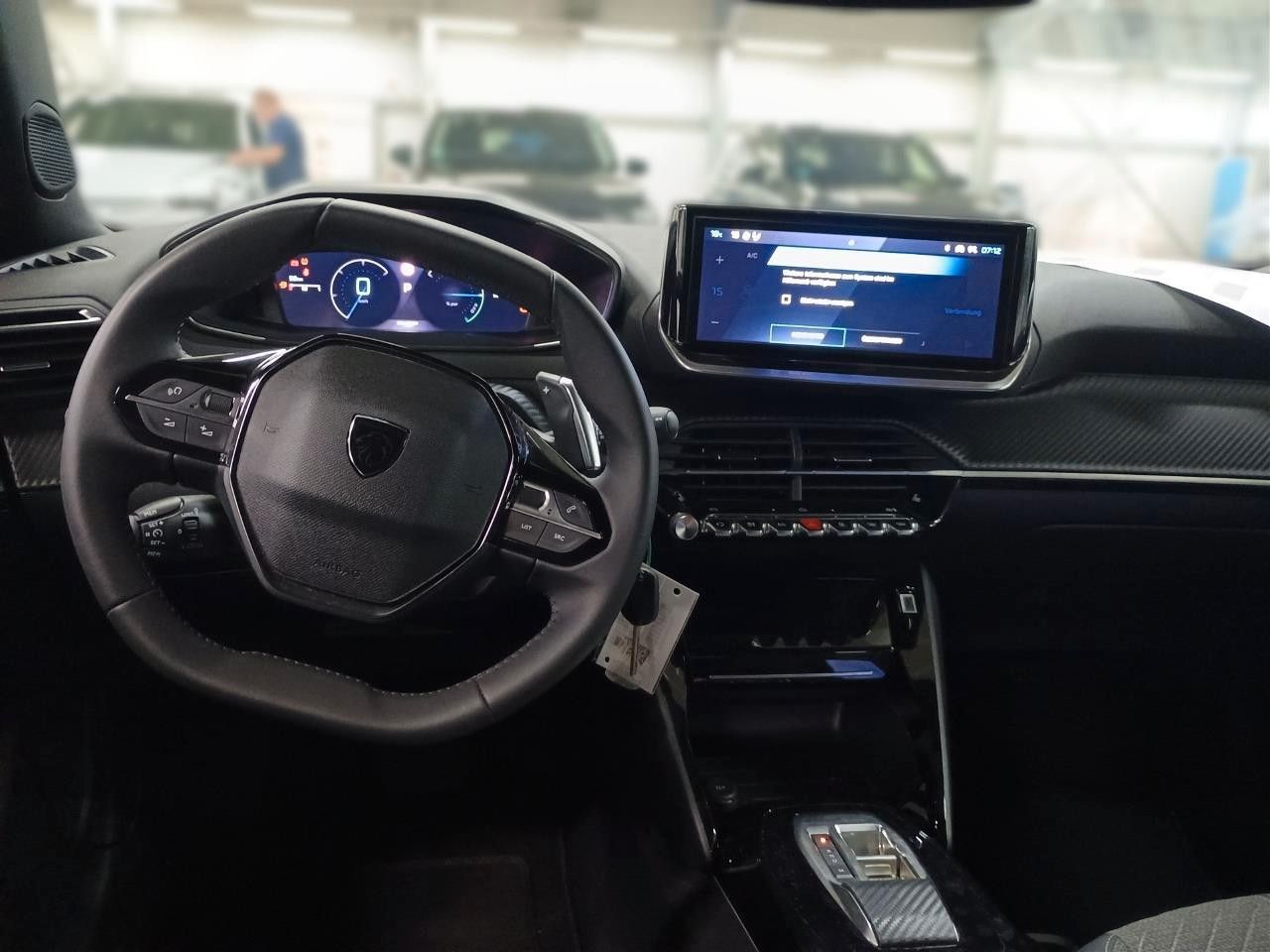 Fahrzeugabbildung Peugeot 2008 1.2 HYBRID ALLURE E-DSC NAVI/LED/SPORT/VIRT