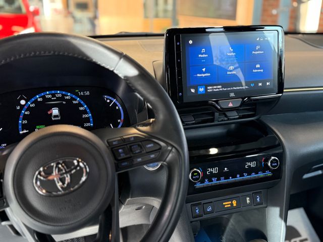 Toyota Yaris Cross Hybrid AWD-i Adventure
