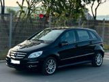 Mercedes-Benz B 170 SITZHEIZUNG NAVI PANO.DACH TÜV NEU - Mercedes-Benz: 170 D
