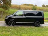 Volkswagen VW T6 Multivan 4Motion Six Generation  - Volkswagen T6 Multivan in Solingen