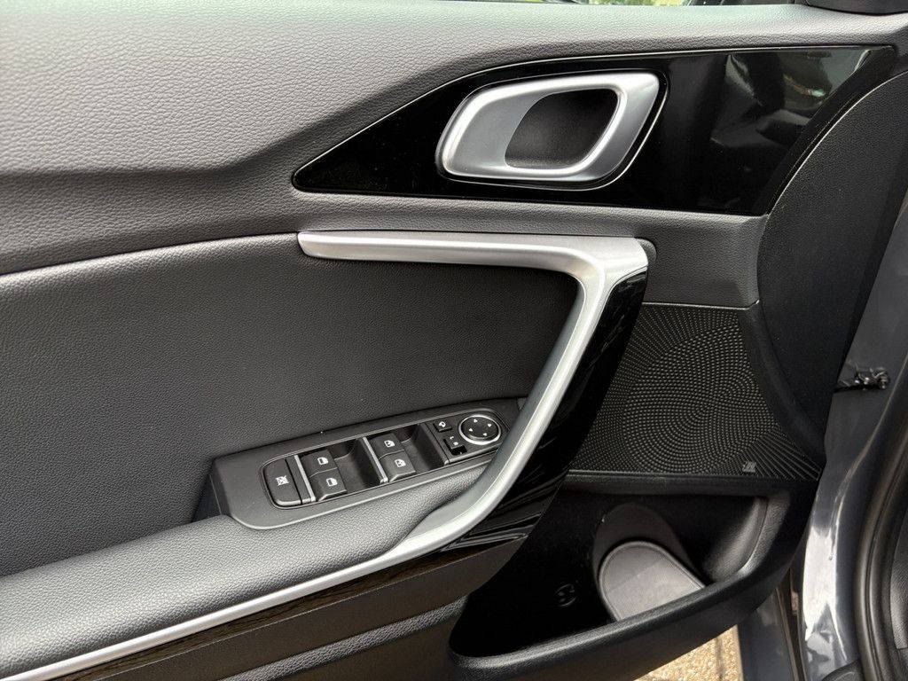 Fahrzeugabbildung Kia Ceed 1.5 T-GDI Spirit