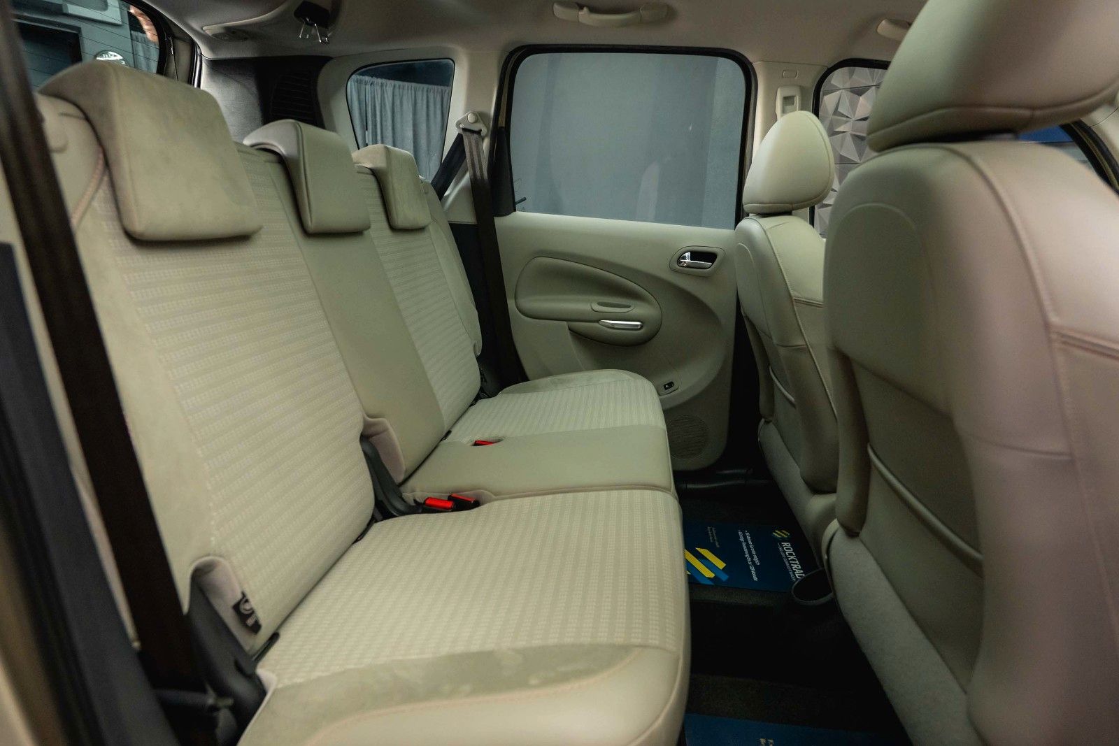 Fahrzeugabbildung Citroën C3 Picasso Exclusive Black Paket *1.Hand*Pano*