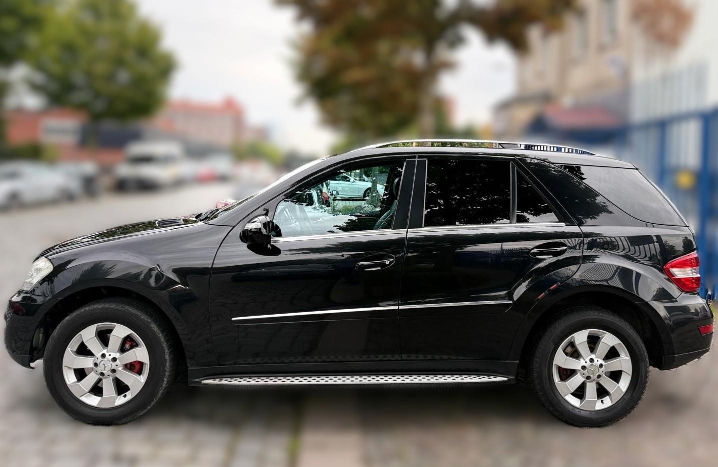 Mercedes-Benz ML 320