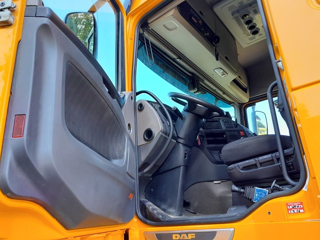 Fahrzeugabbildung DAF FT XF 530 SC PXP, 4x4, Kipphydraulik