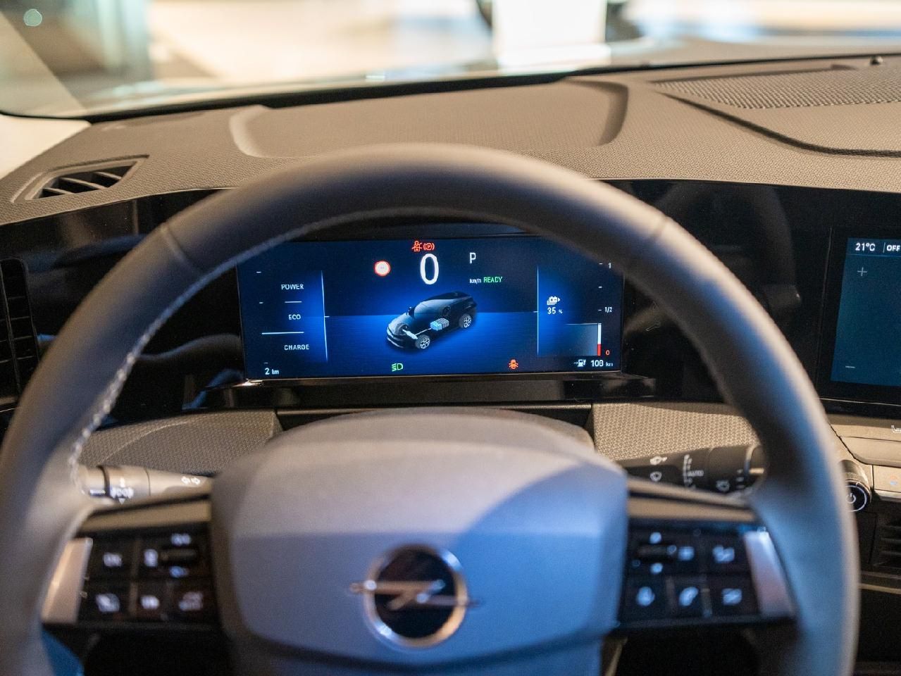Fahrzeugabbildung Opel Astra L Sports Tourer Electric