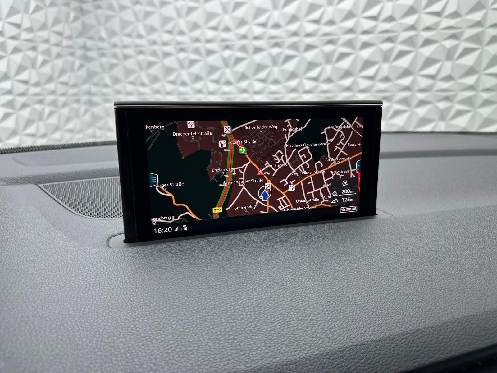 Fahrzeugabbildung Audi Q7 SQ7 50 TDI S-LINE/MATRIX/ACC/LUFT/STHZ/NIGHT
