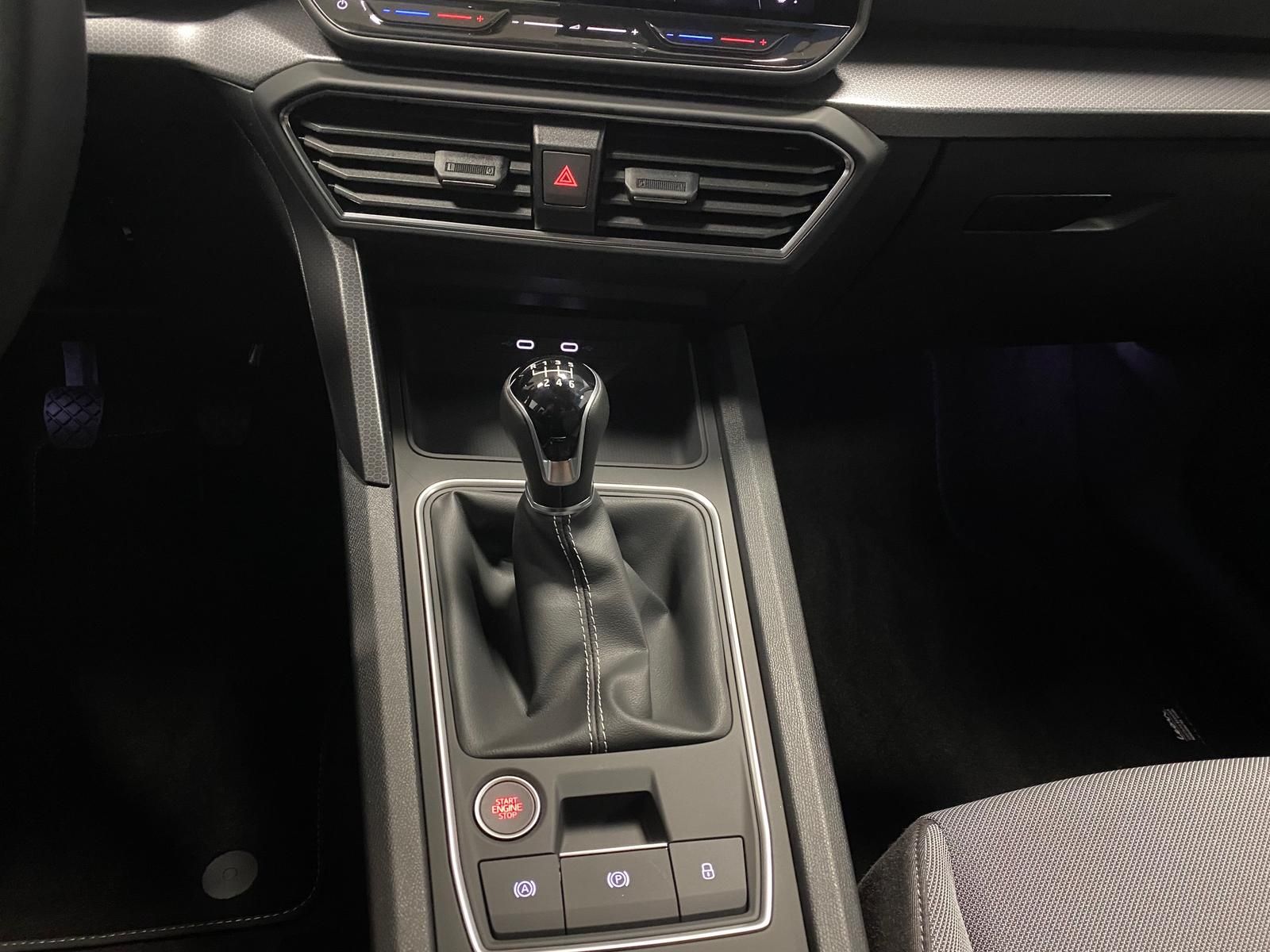 Fahrzeugabbildung SEAT Leon ST 1.5 TSI Style+5 Jahre GARANTIE++KAMERA++