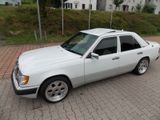 Mercedes-Benz Mercedes W124 300 D Mopf1. ohne Rost - H-Z... - Mercedes-Benz 300: 300d W124