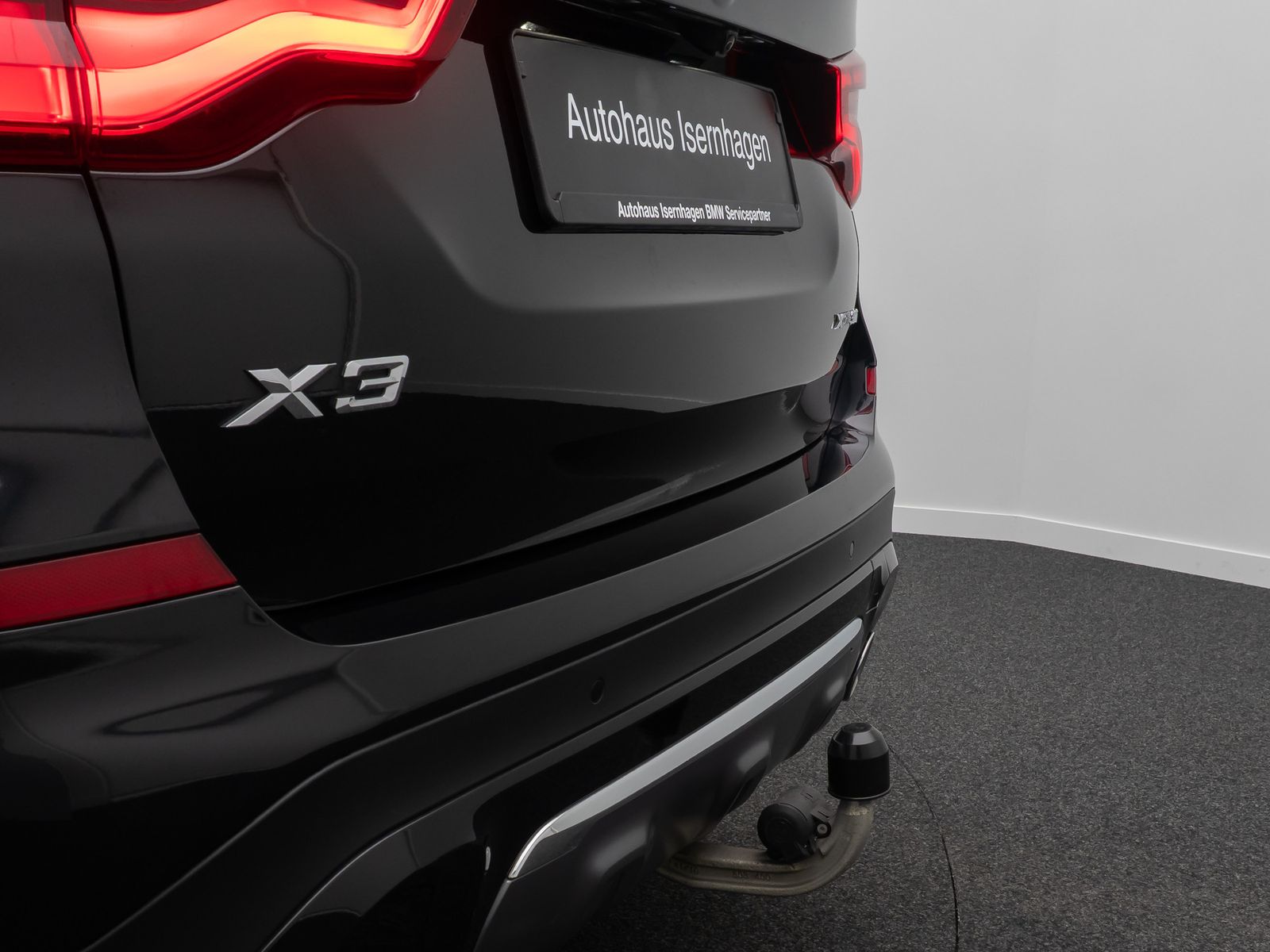 Fahrzeugabbildung BMW X3 xD30i Luxury Line 360° DisplKey Panorama HUD