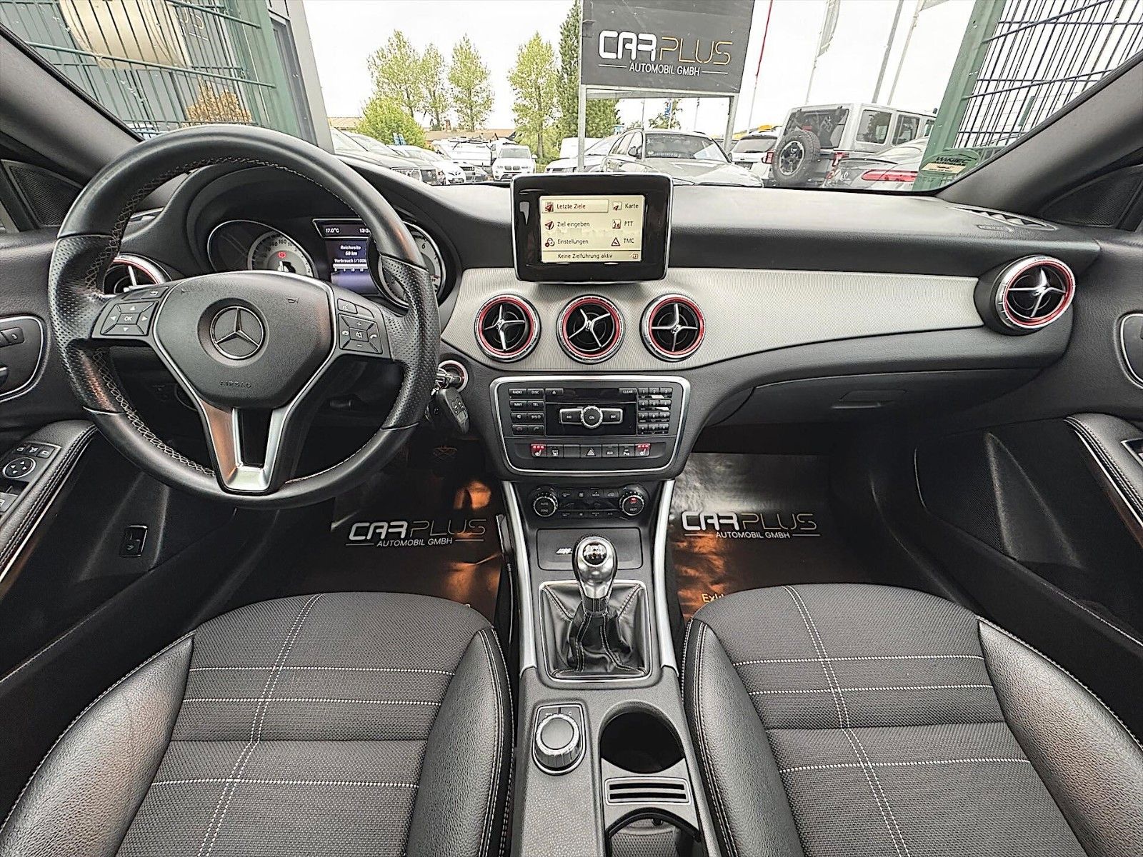 Fahrzeugabbildung Mercedes-Benz CLA 200 AMG Night-Paket *LED*Kamera*Navi*Memory*