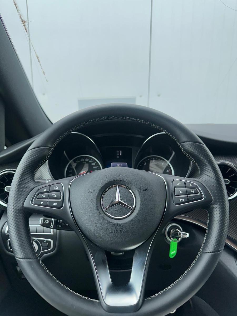 Mercedes-Benz V250 LANG AVANTG AMG-LINE PANO 7SITZ EL.TÜR 360°