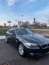 BMW Bmw 525d in einem sehr guten Zustand - BMW 525 aus 2010: 525i