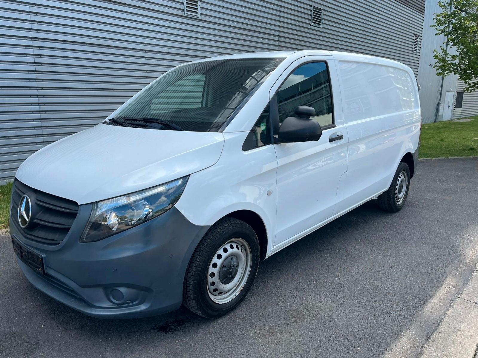 Mercedes-Benz Vito Kasten 114 CDI FWD kompakt Navi PDC Kamera