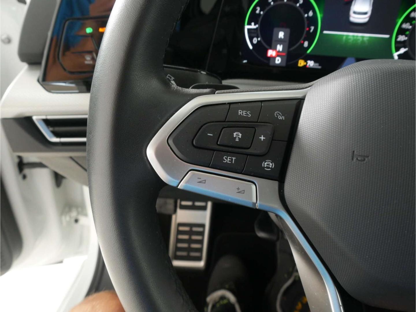 Volkswagen Golf 1.0 eTSI Move DSG App-Connect/SH/Klima, миниатюра 15