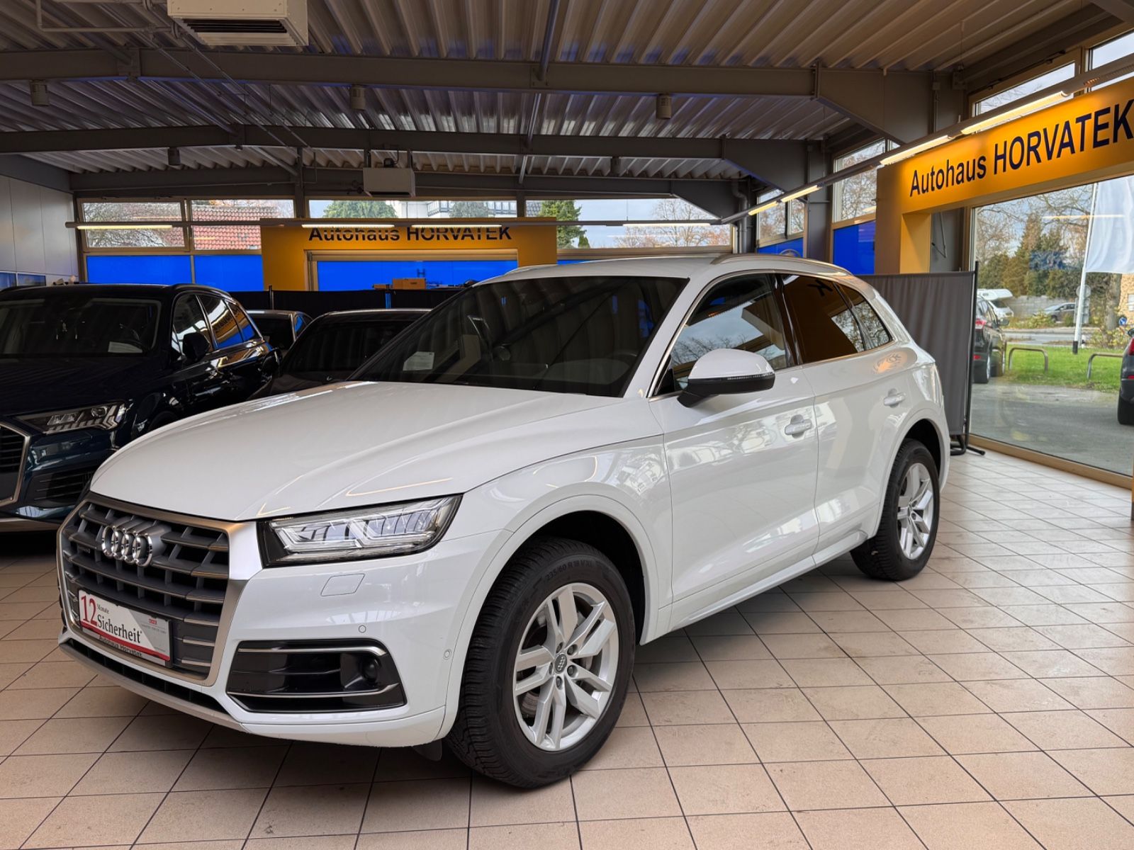 AUDI Q5 quattro sport*Navi*LED*kamera*AHK*Scheckheft*
