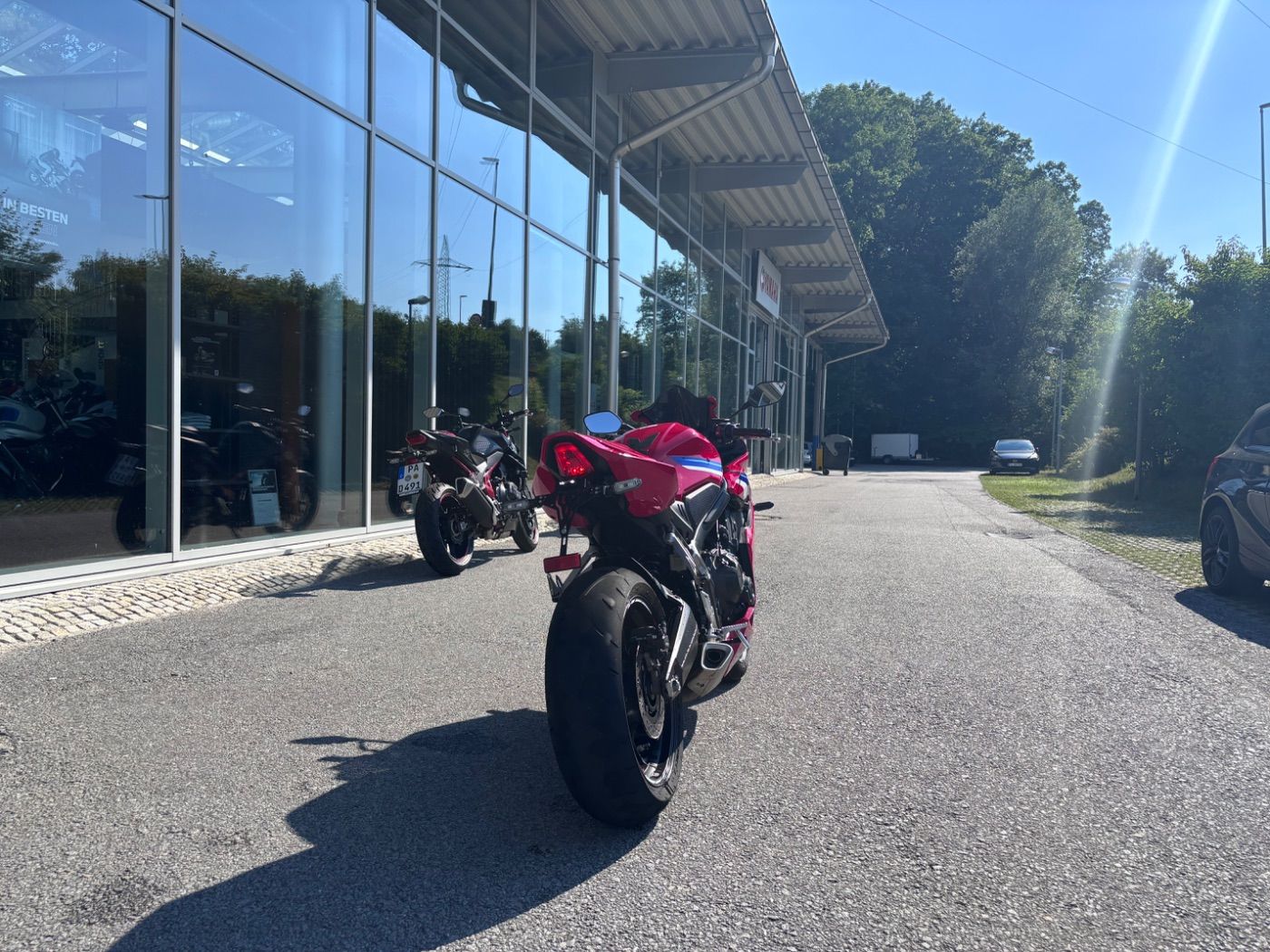 Fahrzeugabbildung Honda CBR 650 R, Sport Paket, Kurzer KZH, Felgenaufkl.