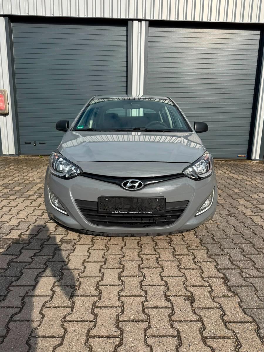 Hyundai i20 1.4   Automatik