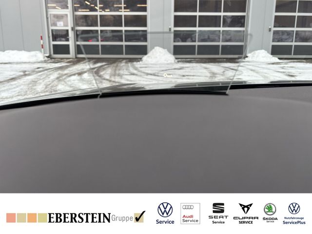 Volkswagen Tiguan R-Line 2,0TSI 4-Mot. LED AHK RFK ACC Navi