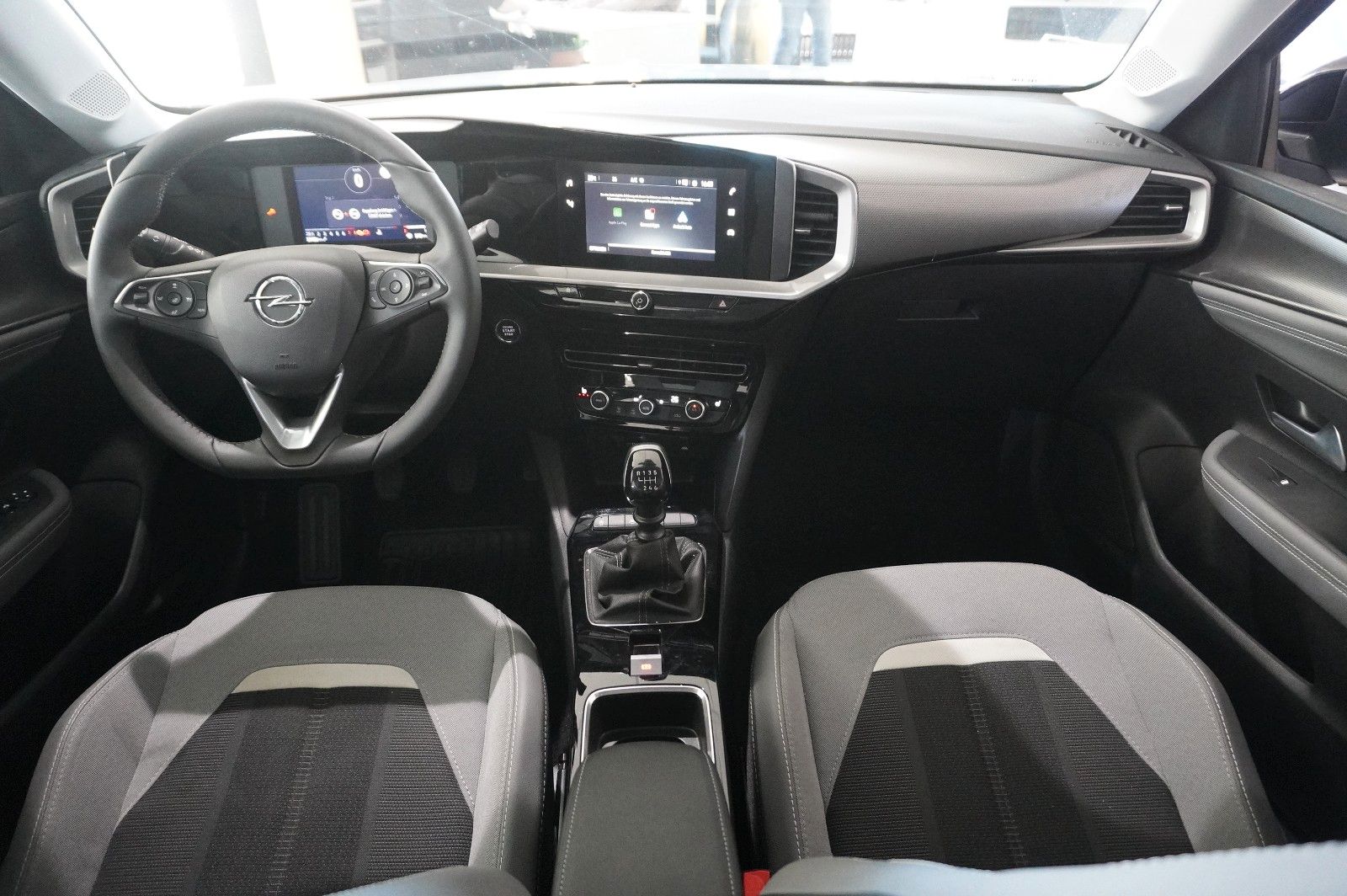 Fahrzeugabbildung Opel Mokka ELEGANCE 1.2T NAVI/LED/KAMERA/SPORT/SH/DAB