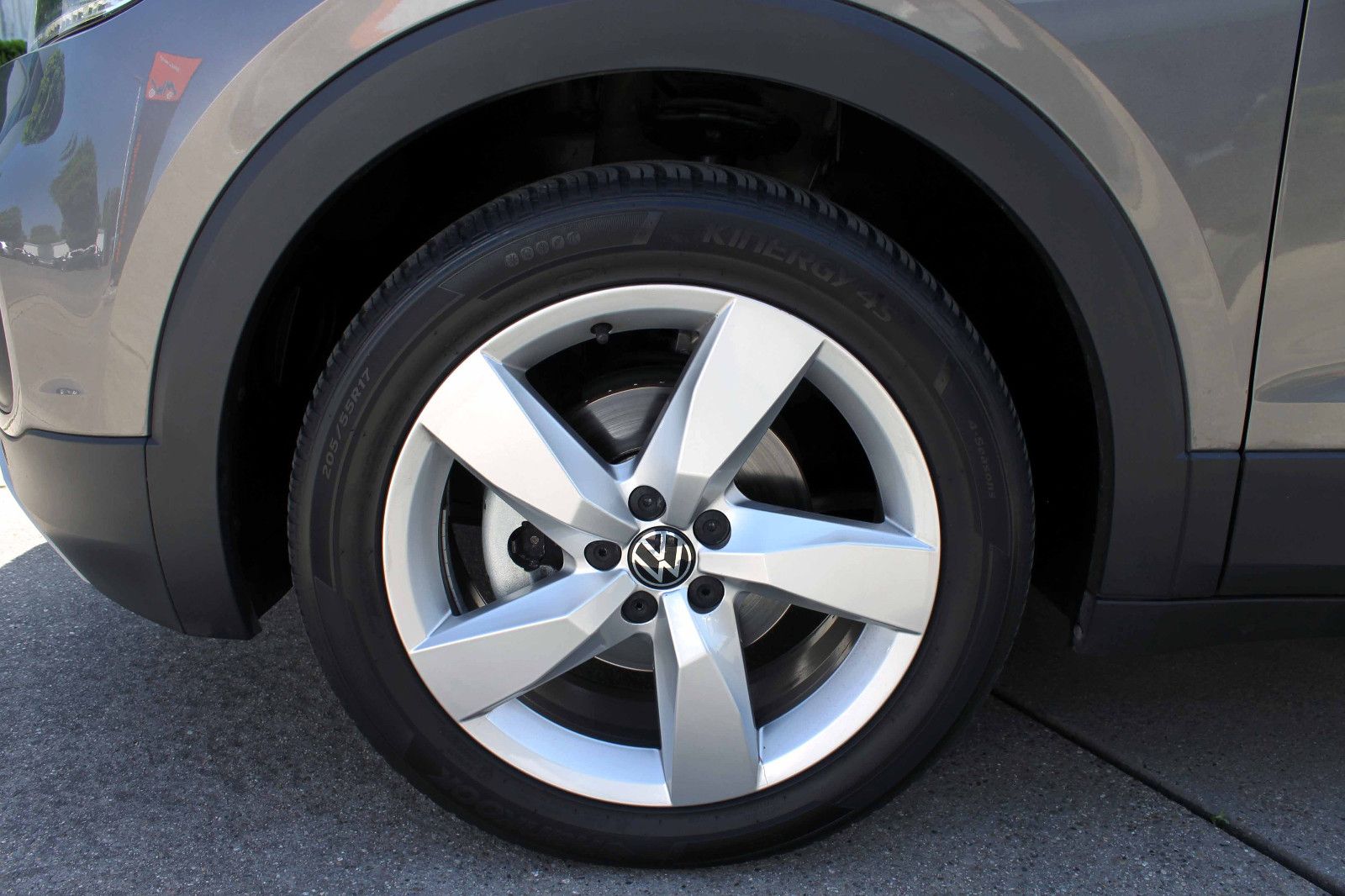 Fahrzeugabbildung Volkswagen T-Cross 1.0 TSI DSG Style ACC NAVI KAM PDC AHK