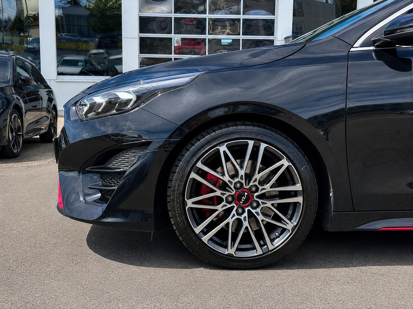 Kia pro cee'd / ProCeed