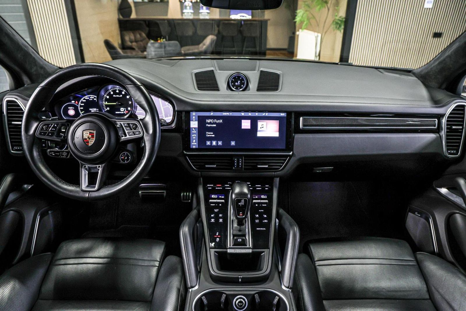 Porsche Cayenne 4.0 Turbo S E-Hybrid|PCCB|HUD|Pano|PDLS+ imagem 2