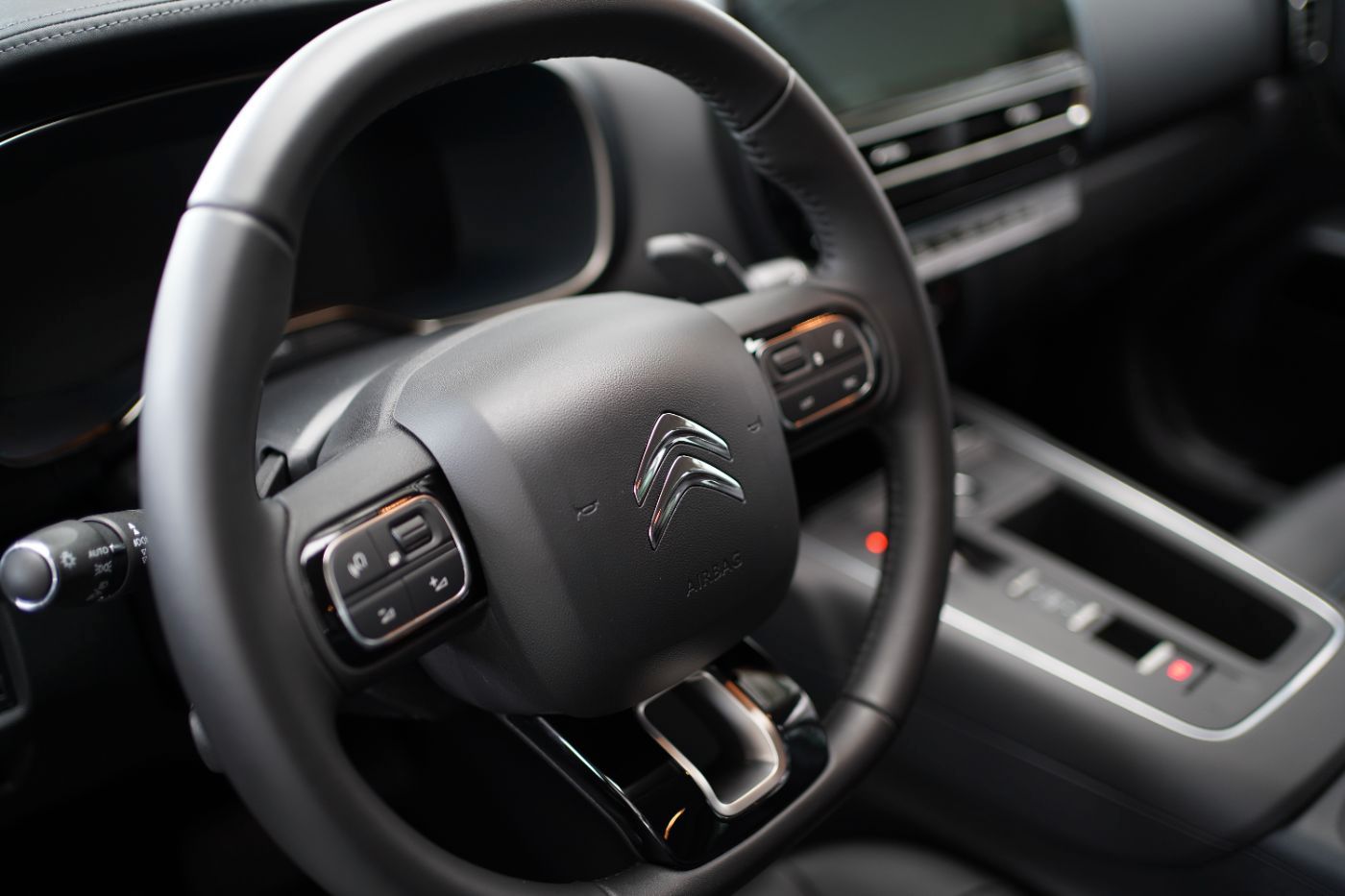 Fahrzeugabbildung Citroën C5 Aircross Hybrid 145 Max e-DCS6 Automatik Navi