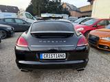 Porsche Panamera Diesel Platinum Edition - Porsche Panamera: Schwarz
